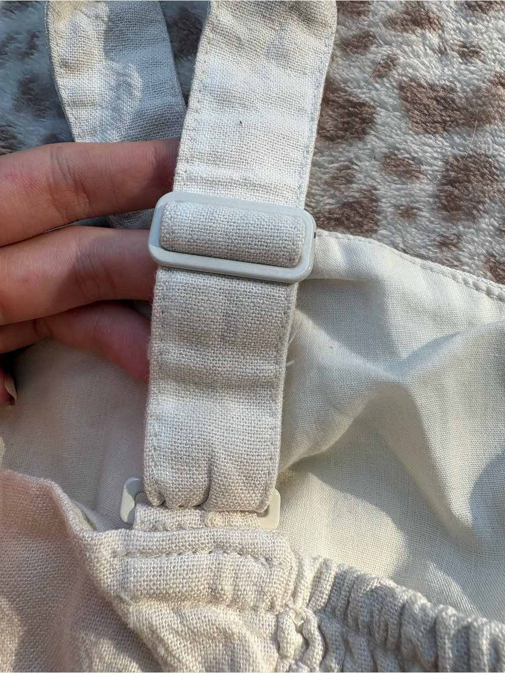 Old Navy Size Small Cream Striped Linen Blend Romper - Picture 8 of 8